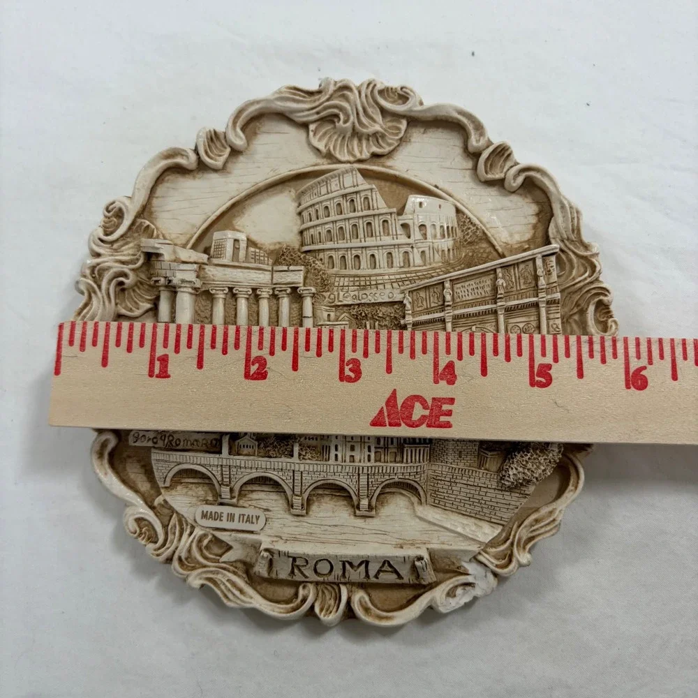 Vema Italy Roma 3D Hand Carved Italy Colosseum Roman Landmark Wall Hanging 6 in